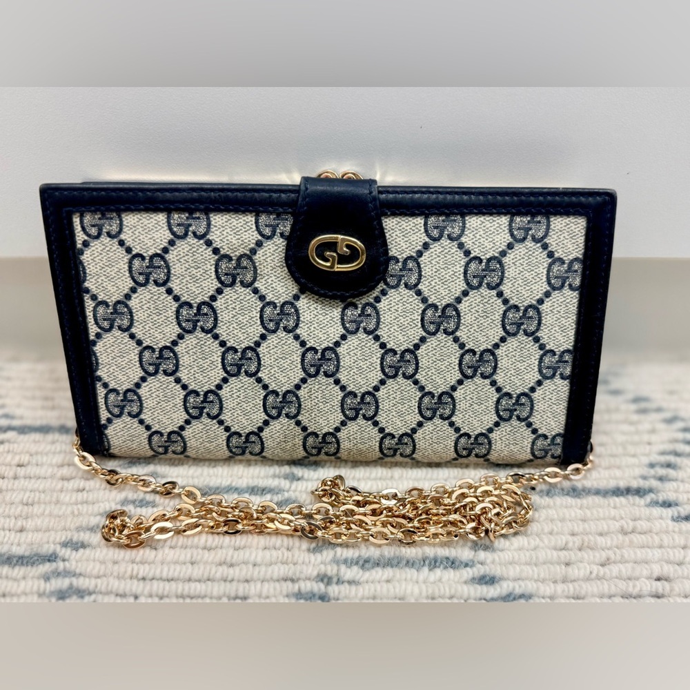 GUCCI Vintage 80’s Rare Navy GG Supreme Monogram Canvas Clutch W/ Crossbody - Picture 2 of 16